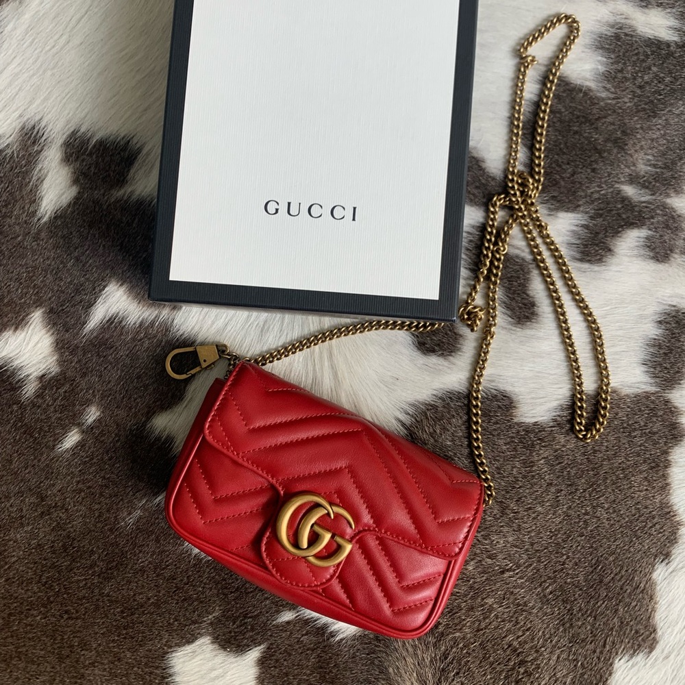 Authentic Gucci Super Mini Marmont in hibiscus 🌺